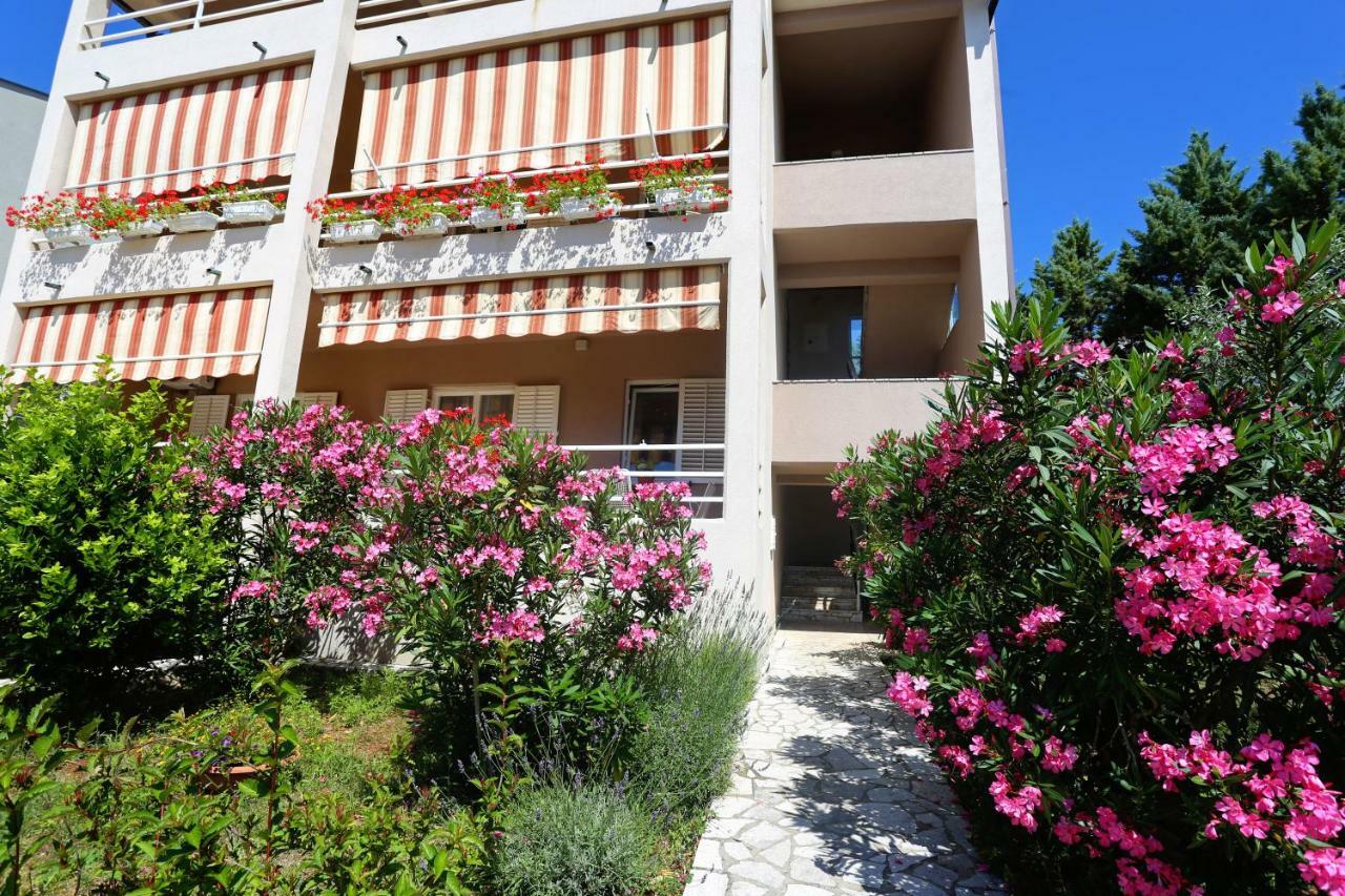 Lemechi Casa Belfior Apartments Rabac Esterno foto