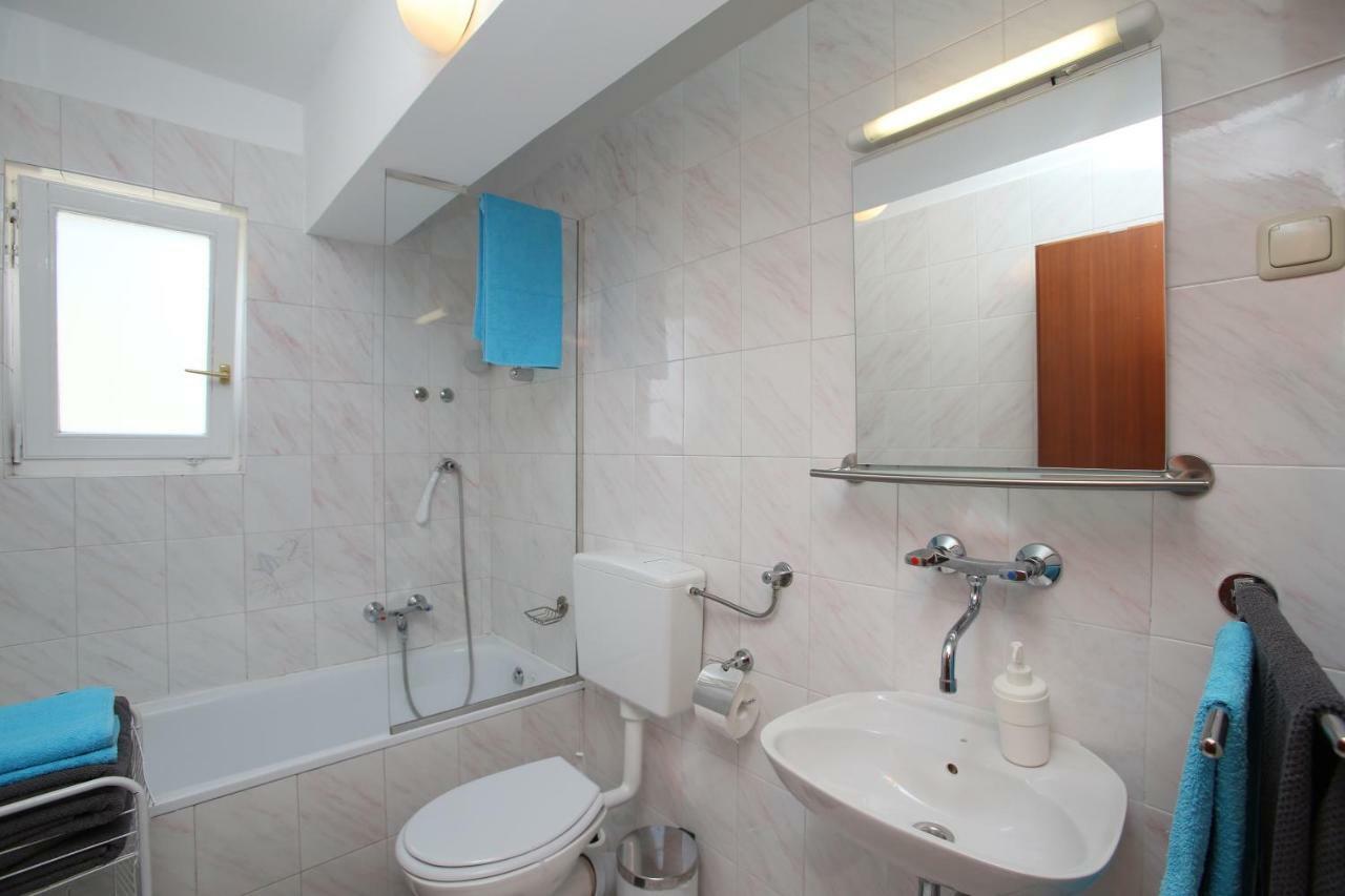 Lemechi Casa Belfior Apartments Rabac Esterno foto